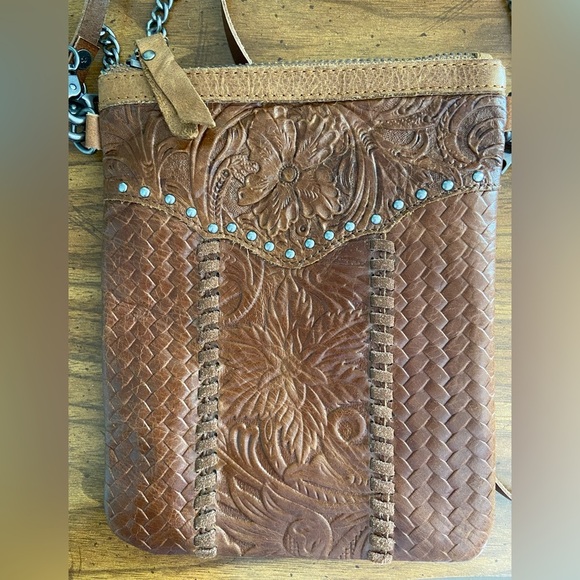 Montana West Country Gal Tooled Leather Pouch Bag Purse Brown - Picture 2 of 9